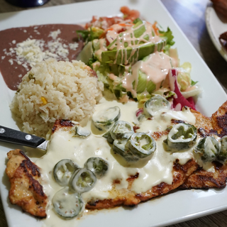 Pechuga De Pollo en Crema Picante De Jalapeño