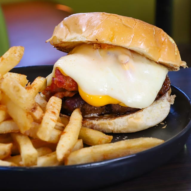 Hamburguesa Clásica.